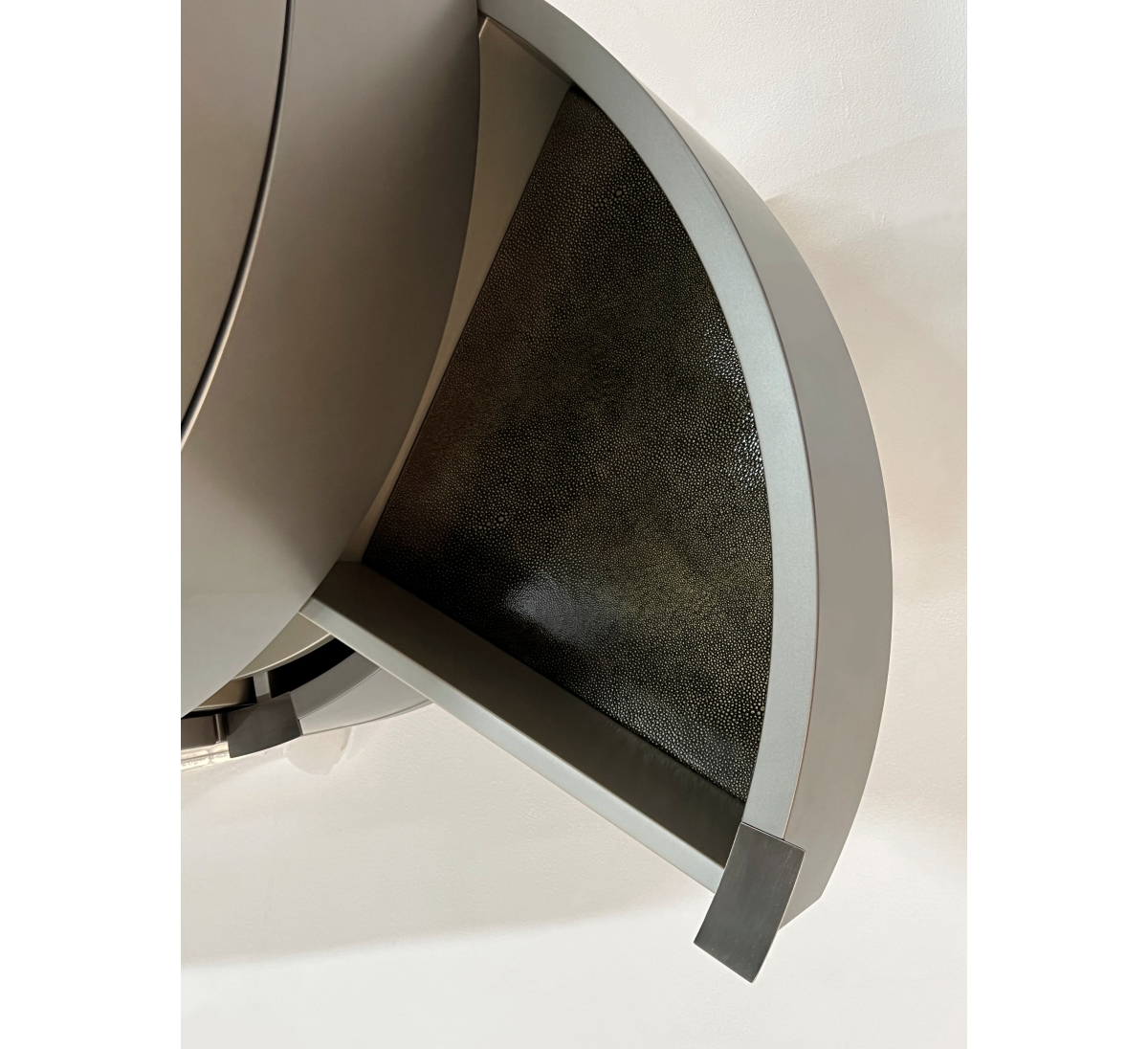 Комод CASTILLA Armani / Casa, стоимость 1 760 000 руб.  Фотография 4